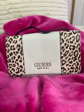 GUESS White and Leopard Print Wristlet Clutch